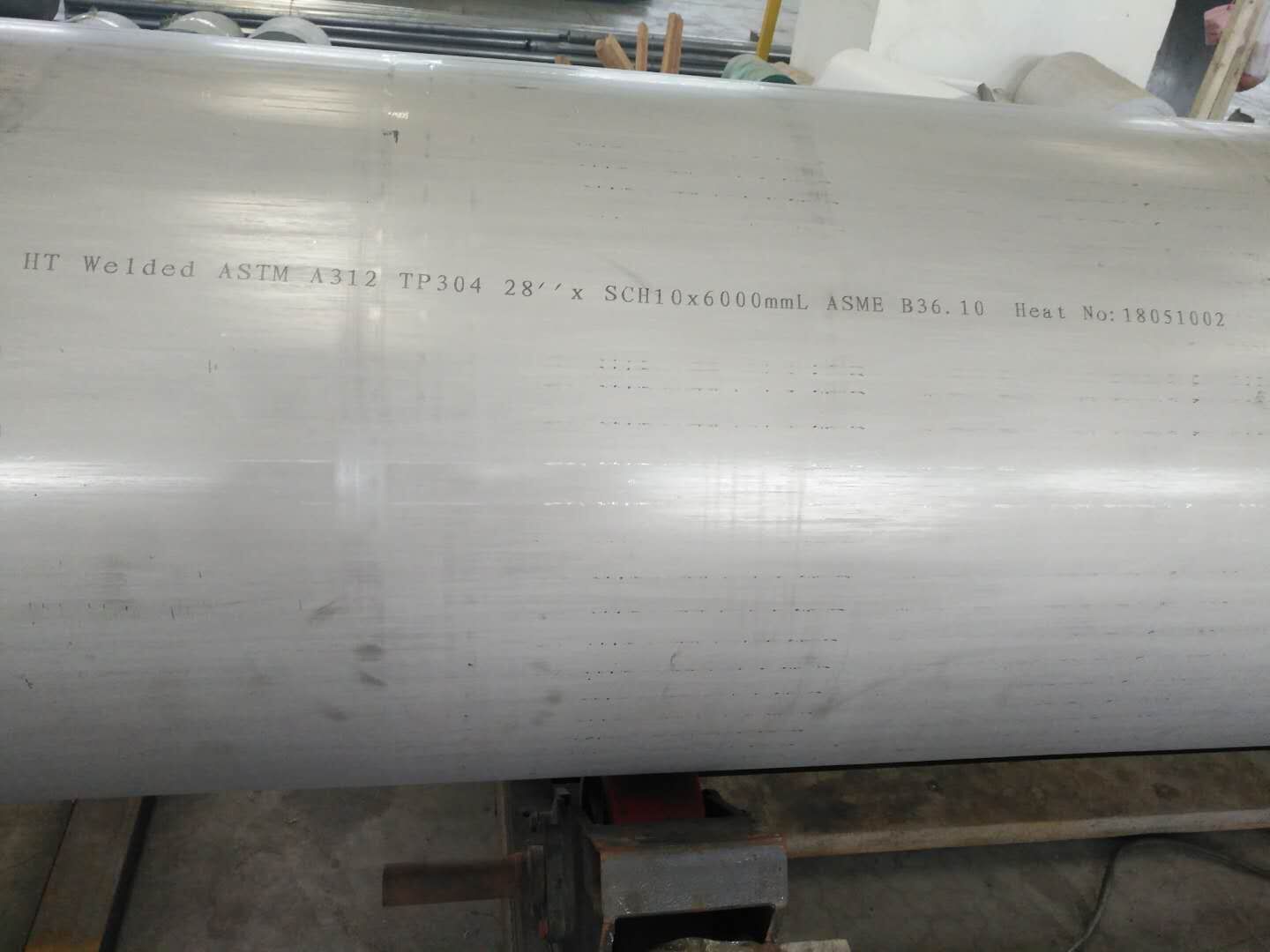 WELDED PIPE BE  28INCH SCH10 L=6M SS304 ASTM A312 TP304